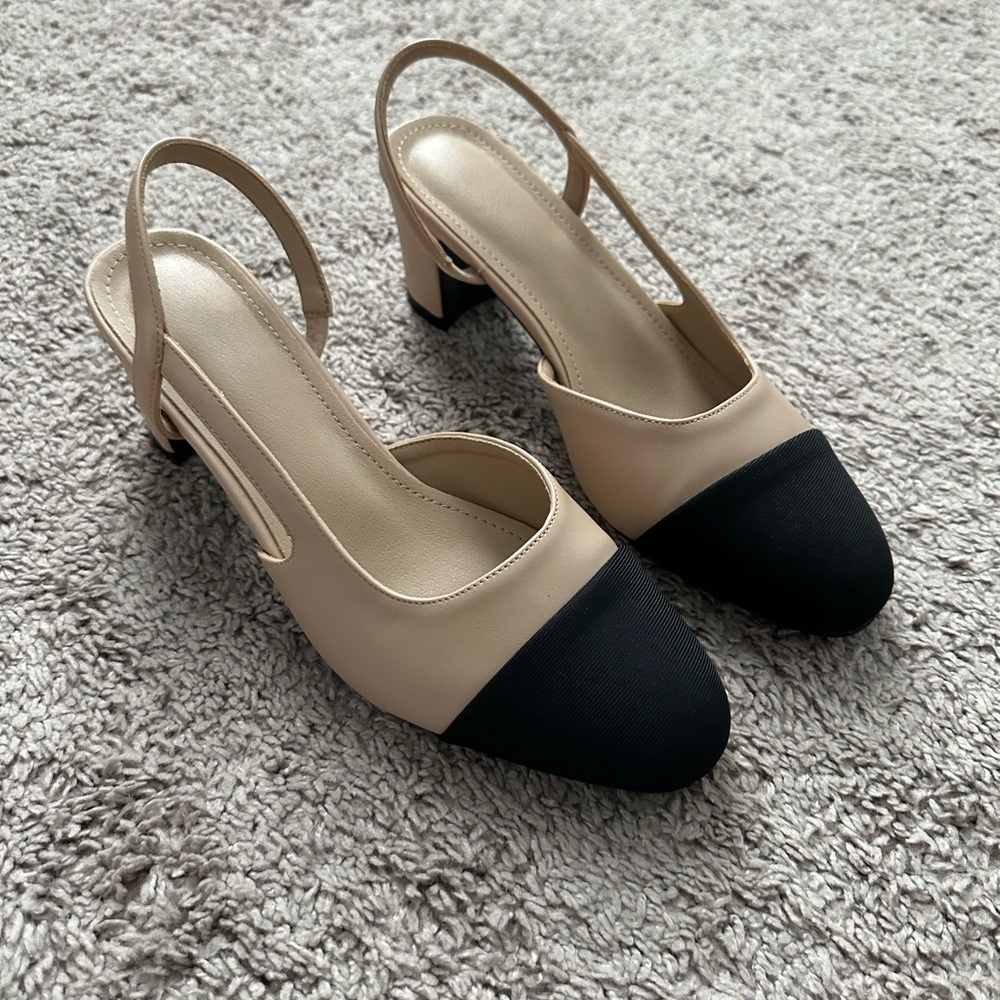 Cream and Black Slingback Heels with Moderate Heel